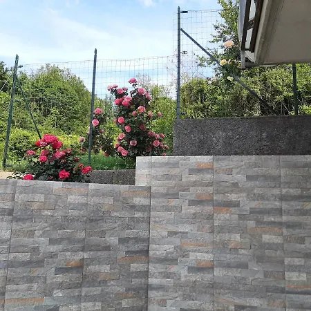 La Casetta Di Bianca Casa de Férias Riccò del Golfo di Spezia