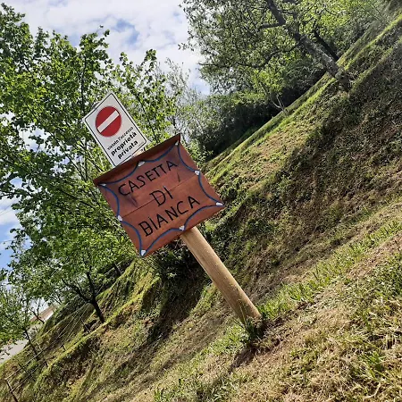 La Casetta Di Bianca بيت للعطل *